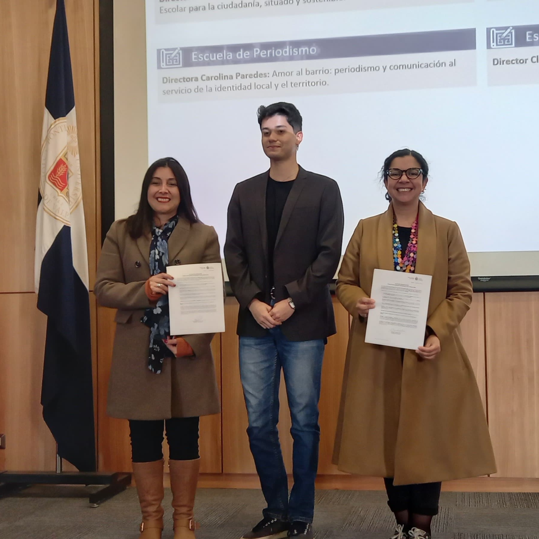 Proyecto CUVIC de Periodismo PUCV se adjudica fondos para dos iniciativas de Vinculación con el Medio