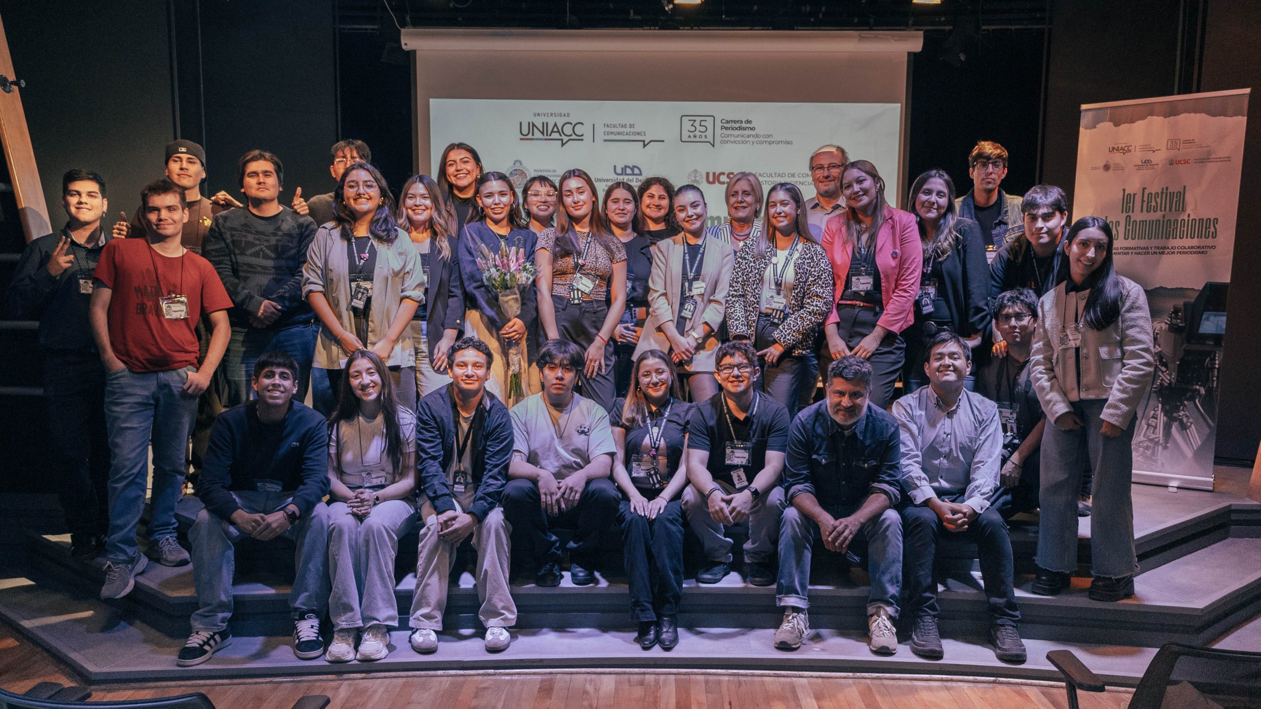Escuela de Periodismo PUCV participa en el primer Festival de las Comunicaciones en UNIACC