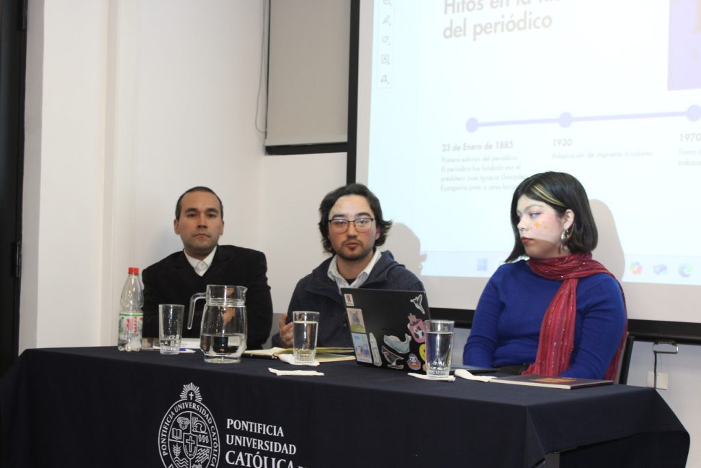 IMG_5695-1024x683 Escuela de Periodismo participa en tercera versión del Seminario Roberto Hernández Cornejo